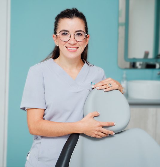 dentista-alejandra-dorantes-dientes&co-dentista-en-queretaro