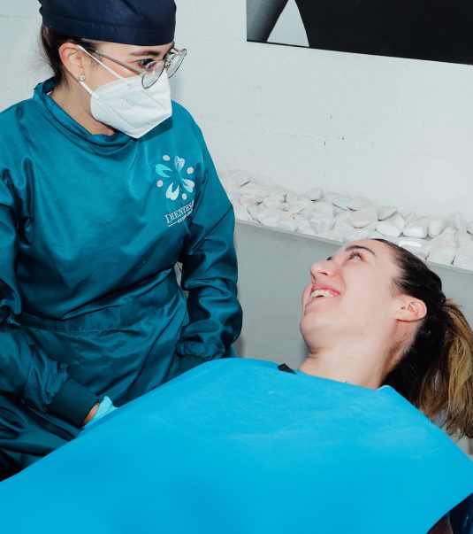 doctora-alejandra-dorantes-dientes&co-invisaling-en-queretaro